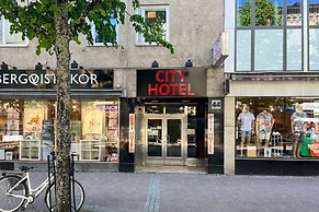 City Hotel