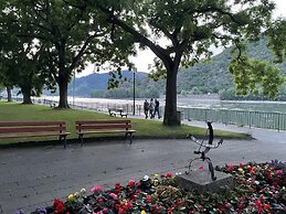 Hotel Rheinlust