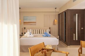 AQUA Hotel The Breeze – All Inclusive – Adults Only +18