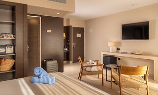 AQUA Hotel The Breeze – All Inclusive – Adults Only +18