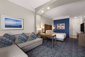 La Quinta Inn and Suites by Wyndham at WaTiki Waterpark