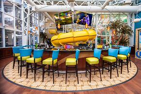 La Quinta Inn and Suites by Wyndham at WaTiki Waterpark