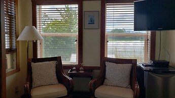 The Heron Inn & Day Spa