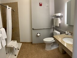 La Quinta Inn & Suites by Wyndham Rifle