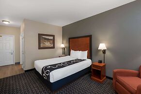 La Quinta Inn & Suites by Wyndham Rifle