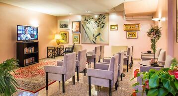 Hotel Diana