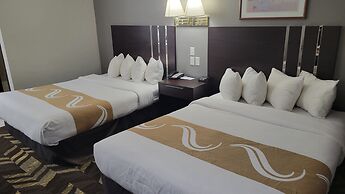 Quality Inn & Suites Salina National Forest Area