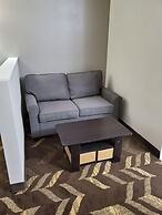 Quality Inn & Suites Salina National Forest Area