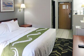 Quality Inn & Suites Salina National Forest Area