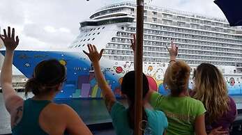 Country Inn & Suites by Radisson, Port Canaveral, FL