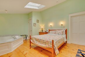 The James Place Inn B&B