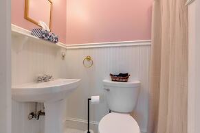 The James Place Inn B&B
