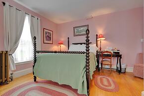 The James Place Inn B&B