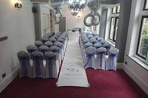 Broadfield Park Hotel