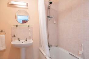 Broadfield Park Hotel