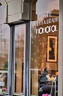 Hotel Monopol