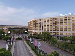Novotel Hyderabad Convention Centre Hotel