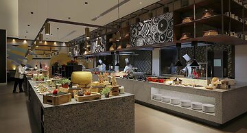 Novotel Hyderabad Convention Centre Hotel