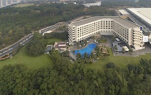 Novotel Hyderabad Convention Centre Hotel