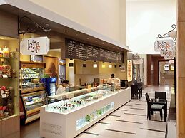 Novotel Hyderabad Convention Centre Hotel