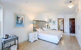 Misty Waves Boutique Hotel