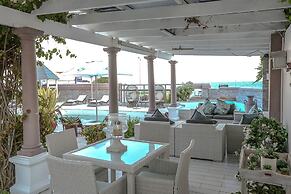 Misty Waves Boutique Hotel