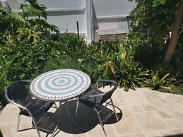 Misty Waves Boutique Hotel