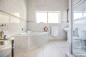 Misty Waves Boutique Hotel