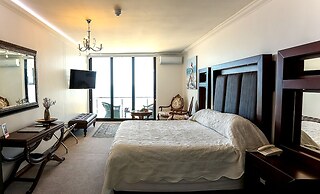 Misty Waves Boutique Hotel