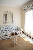 Misty Waves Boutique Hotel