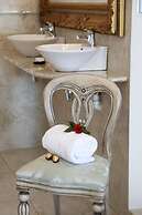 Misty Waves Boutique Hotel