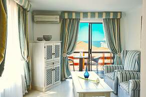 Misty Waves Boutique Hotel