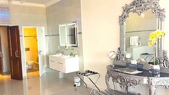 Misty Waves Boutique Hotel