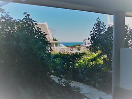 Misty Waves Boutique Hotel