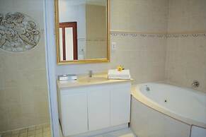 Misty Waves Boutique Hotel