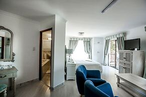 Misty Waves Boutique Hotel