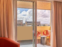 Mercure Perth On Hay