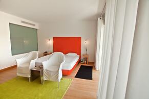 Marina Club Suite Hotel