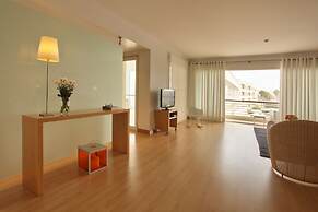 Marina Club Suite Hotel