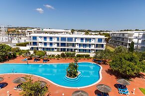 Marina Club Suite Hotel