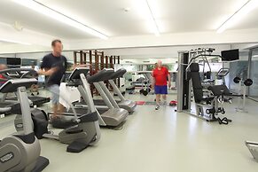 Marina Club Suite Hotel