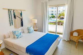 Marina Club Suite Hotel