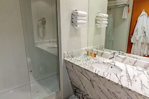 Marina Club Suite Hotel