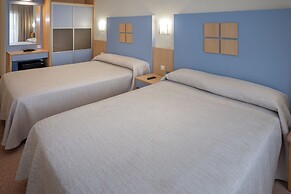 Caprici Beach Hotel & Spa