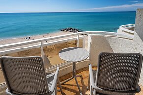 Caprici Beach Hotel & Spa