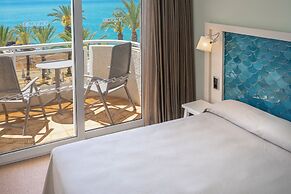 Caprici Beach Hotel & Spa