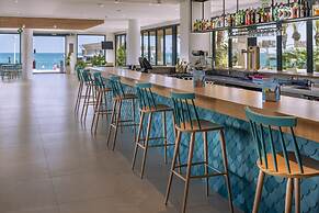 Caprici Beach Hotel & Spa