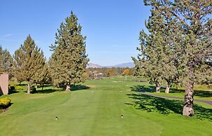 The Lodge at Eagle Crest Resort