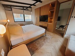 Aura Hotel Times Square