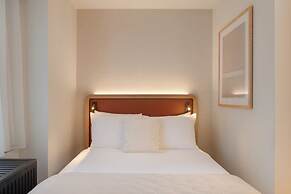 Aura Hotel Times Square